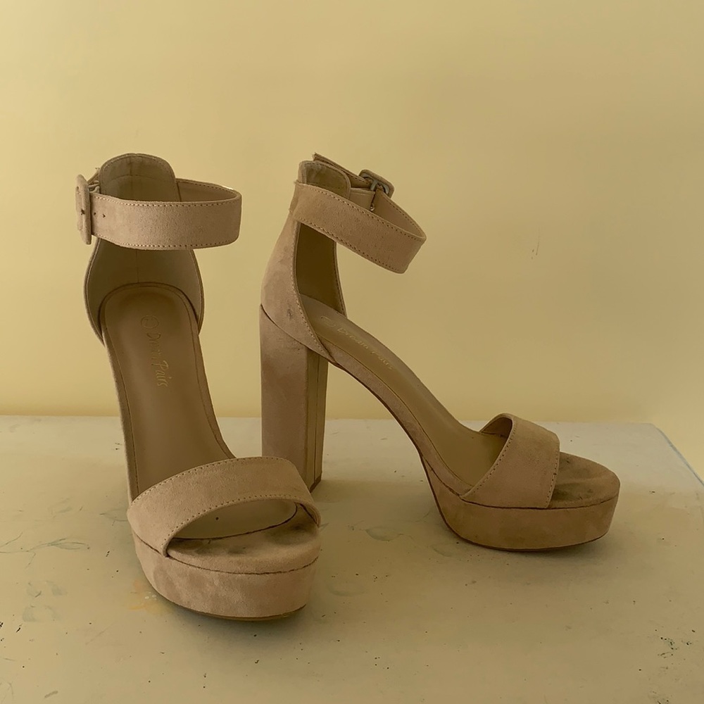 Dream Pairs Nude Suede Chunky Heels